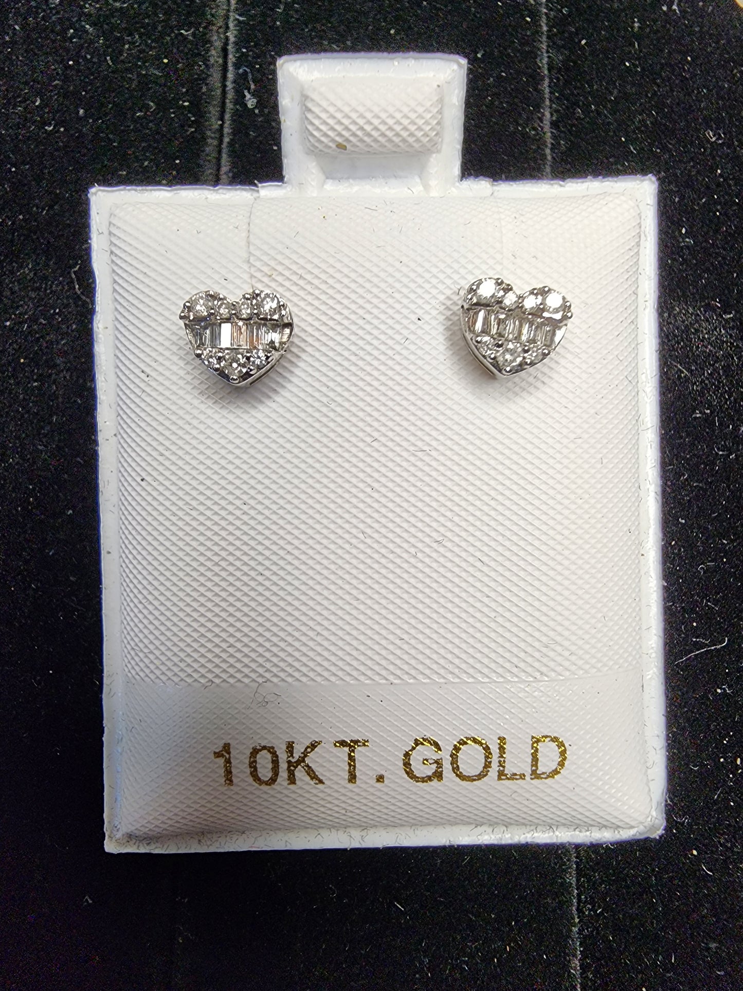 10k White Gold Heart Earrings