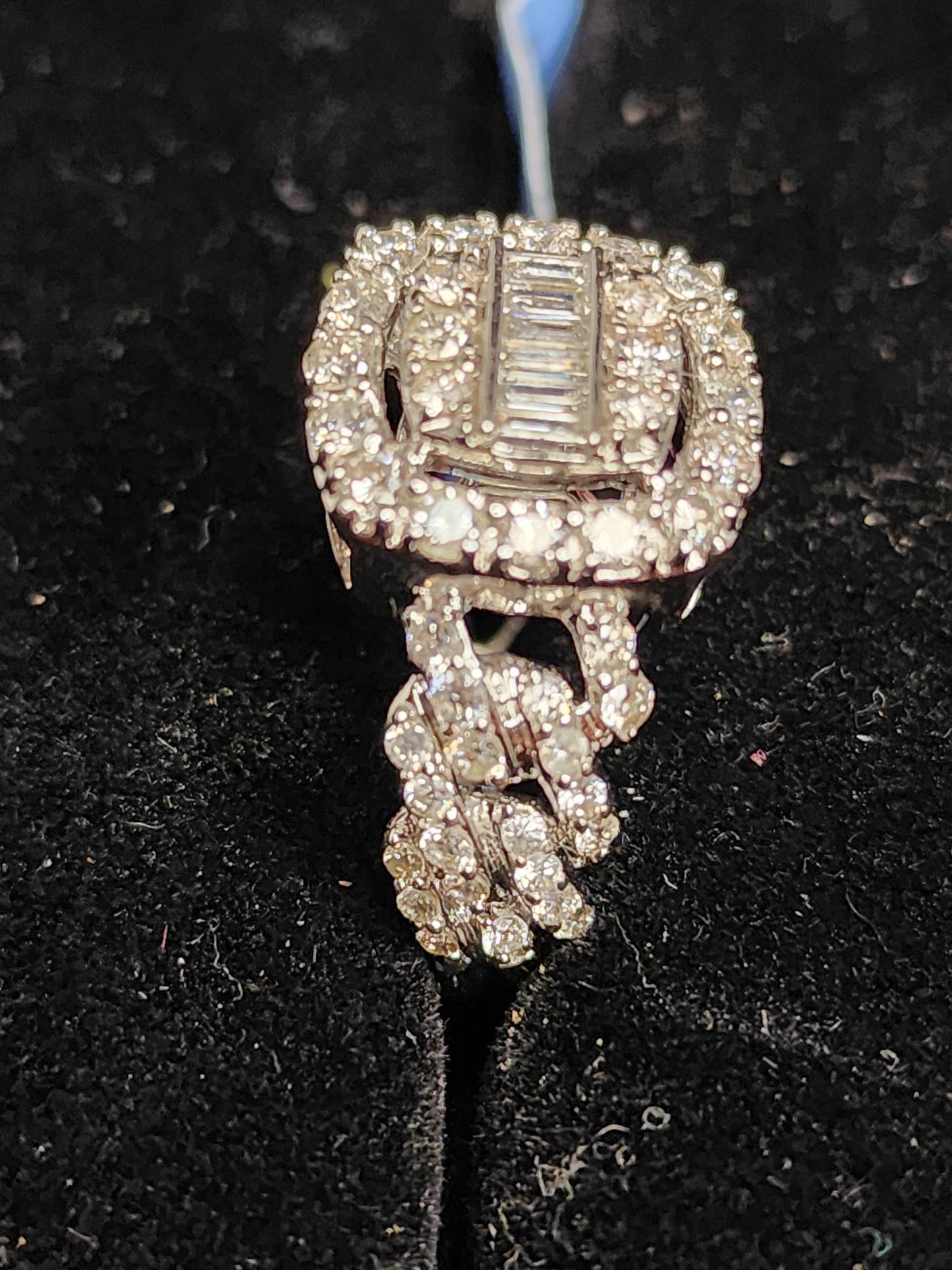 10k White Gold Female Ring - Size 7 - Cuban Link Band - 1.15CT Si Diamonds