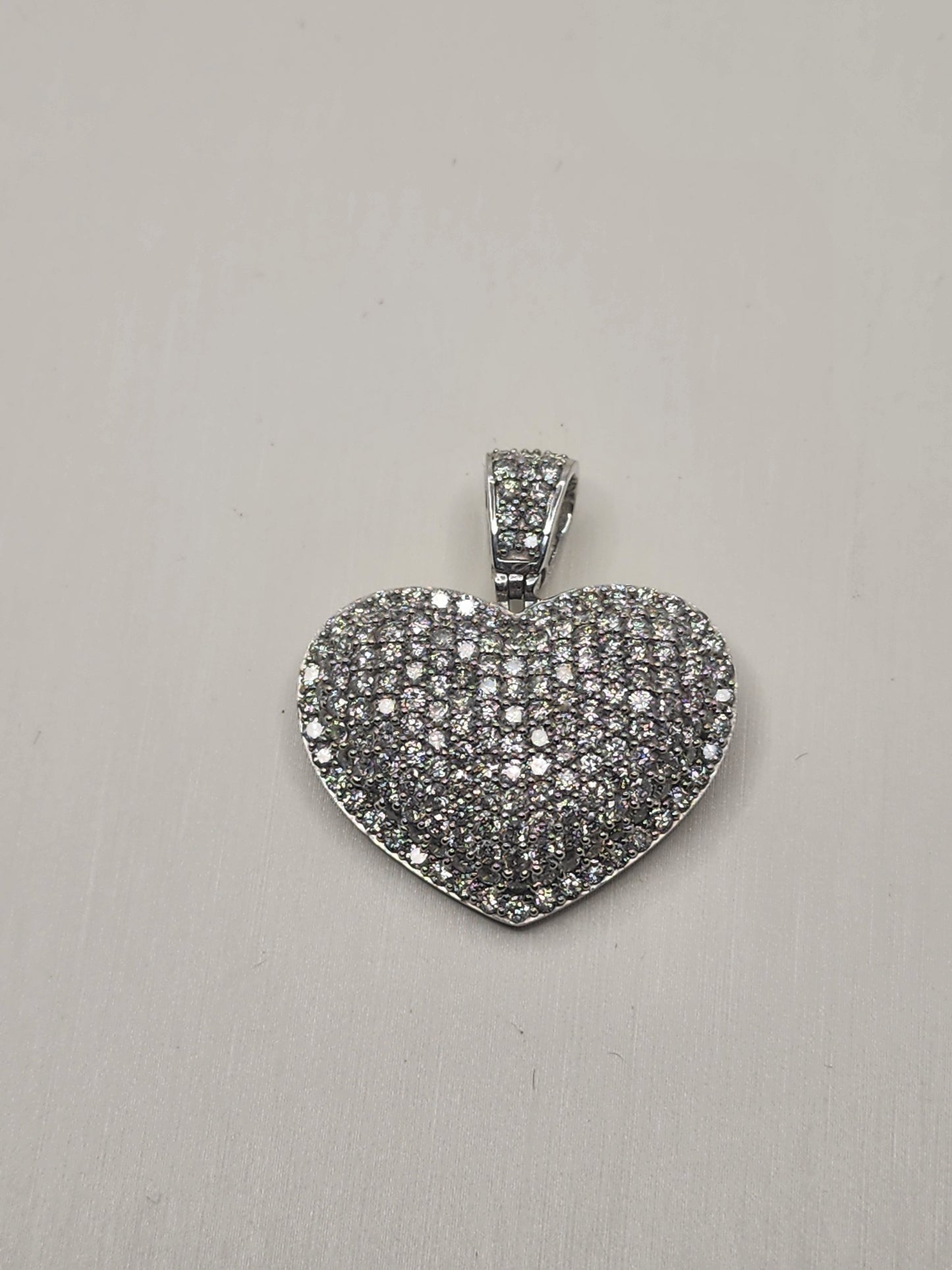 Heart pendant 10k White gold, 2.90 CT Si Diamonds,